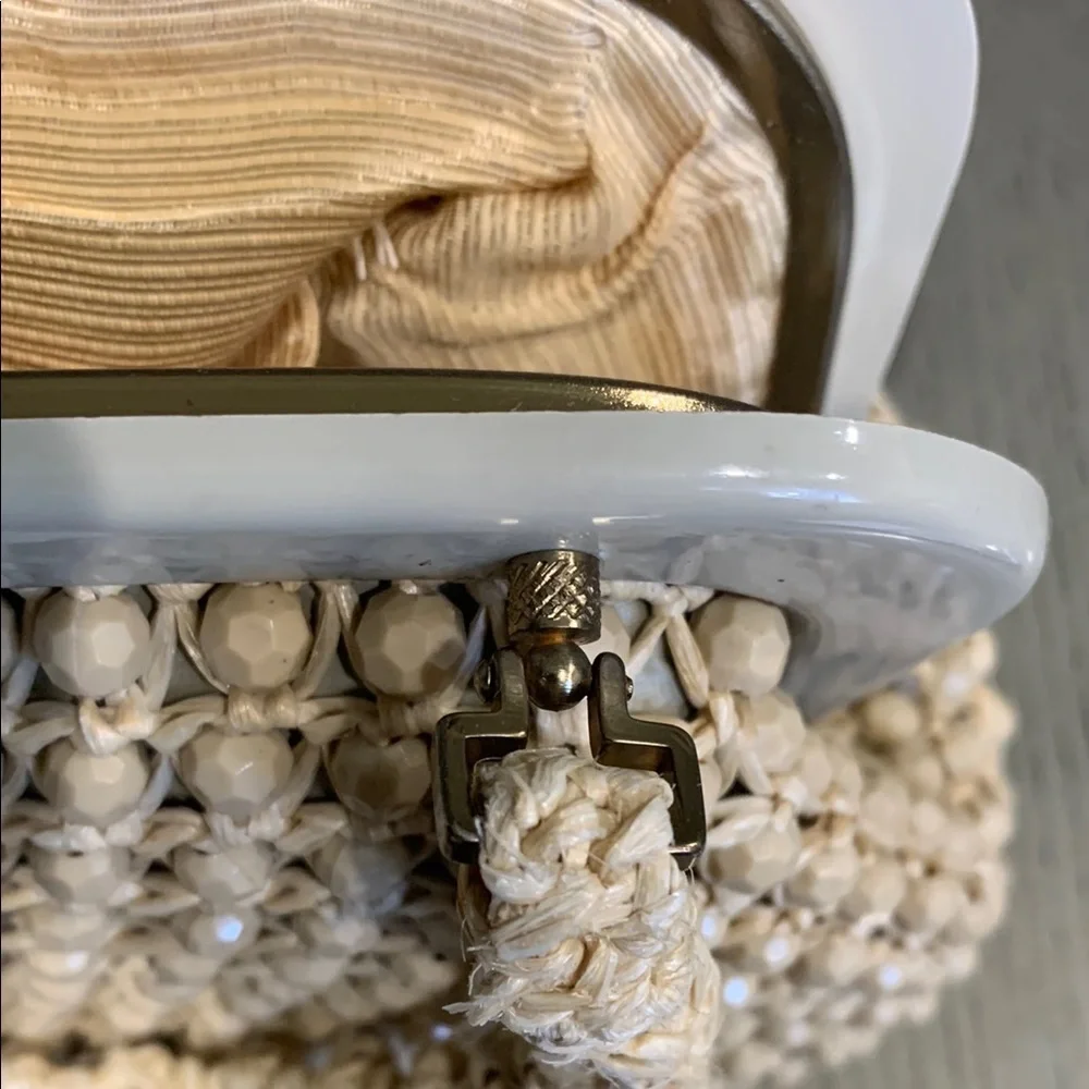 Vintage LEFCORT Elegant Cream Beaded Handbag - Picture 10 of 16